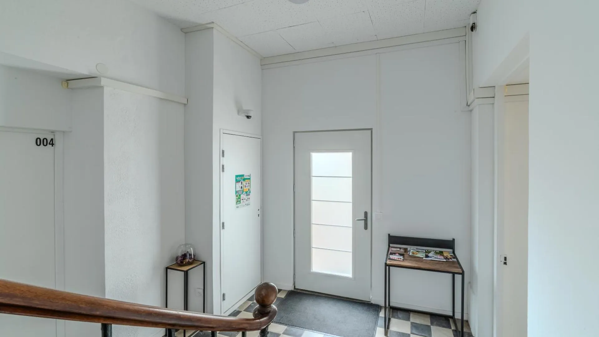 La Bulle Roanne Centre-Ville - Jaccuzi & Clim 0*,  法国