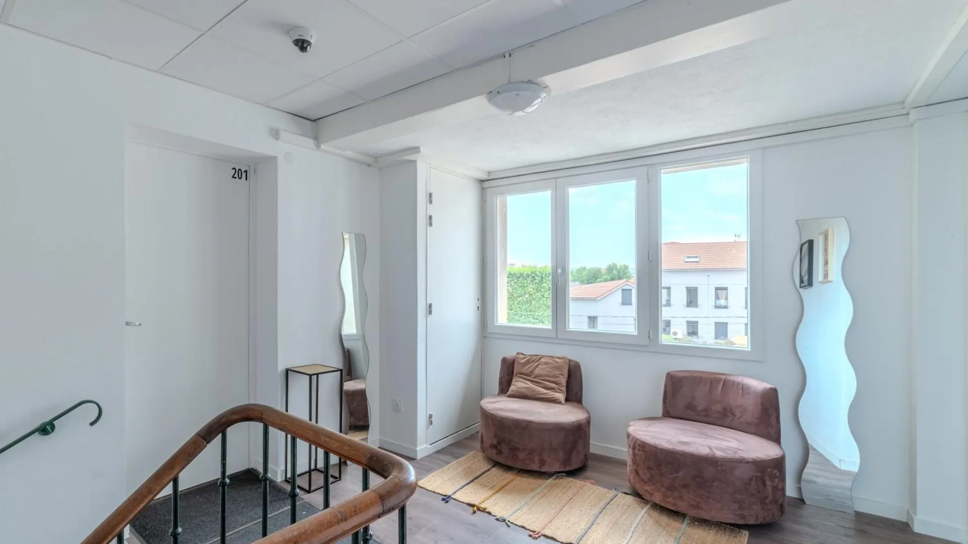 La Bulle Roanne Centre-Ville - Jaccuzi & Clim 0*,