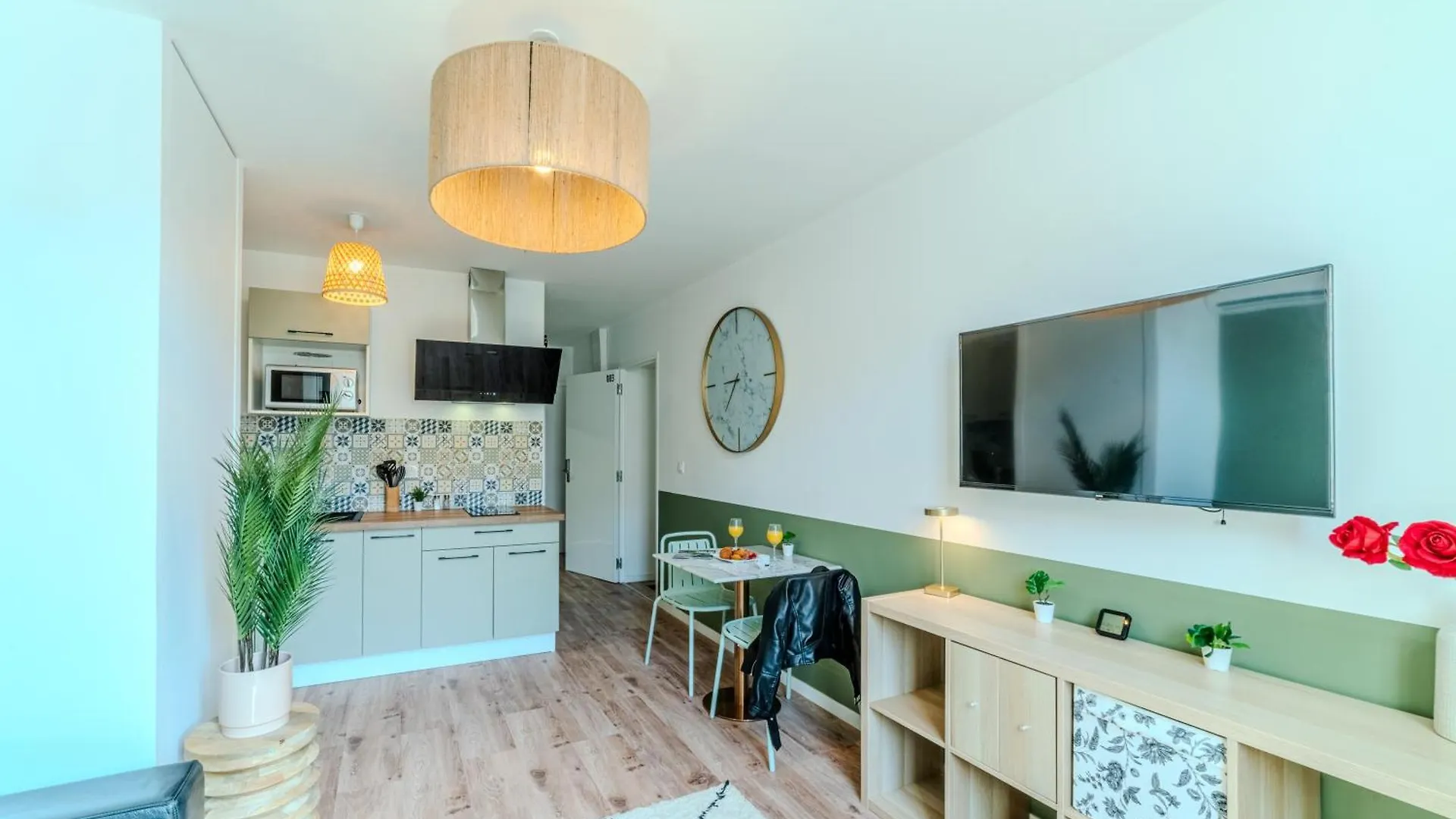 公寓 La Bulle Roanne Centre-Ville - Jaccuzi & Clim